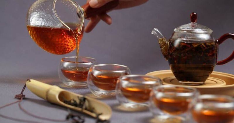 Bước 2 Pha trà và làm nước đường