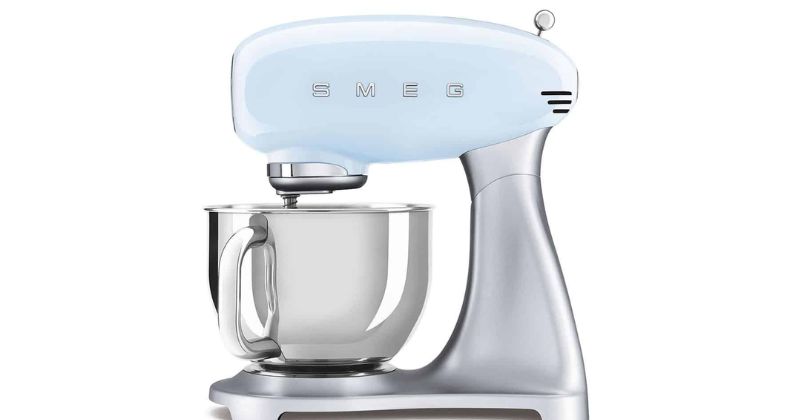 Máy trộn bột đa năng Smeg SMF02PBEU