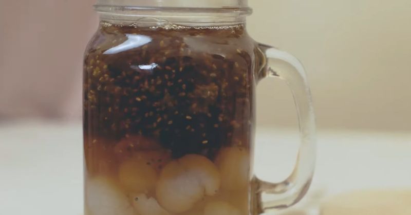 làm trà nhãn hạt chia